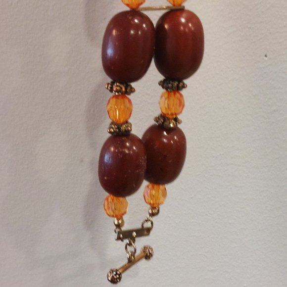 VINTAGE Women's Brown Wood/Plastic Beads w/Brass Separators & Larait Closure - Picture 10 of 13
